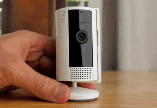Camera Ring : Tout Savoir sur les Systèmes de Sécurité Connectés 10 caméra intérieure Ring